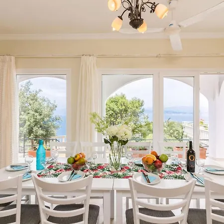 Villa Villa Agathi With Amazing View And Heated Pool