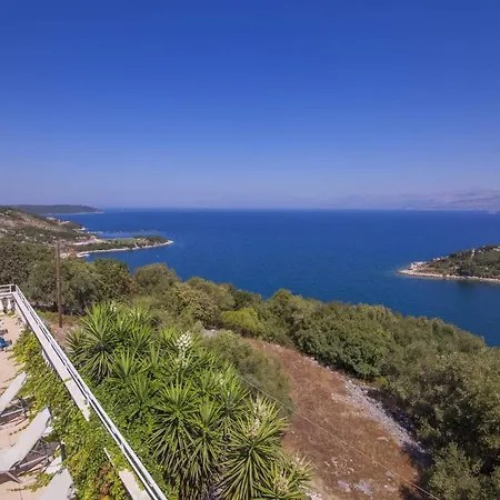 Villa Agathi With Amazing View And Heated Pool Kassiopi