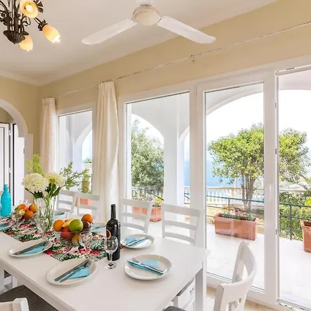 Villa Agathi With Amazing View And Heated Pool Kassiopi